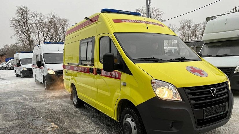 Южноуральская больница получила новую машину Скорой помощи Южноуральская больница получила новую машину Скорой помощи