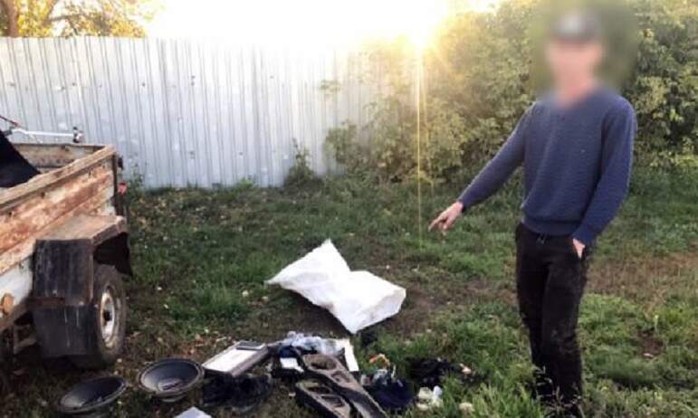 Мужчину обокрали в своем доме, пока он спал Мужчину обокрали в своем доме, пока он спал