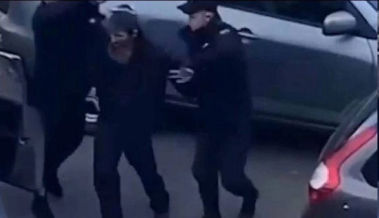 В Южноуральске задержали мужчину с гранатой В Южноуральске задержали мужчину с гранатой