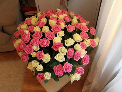 В Троицком районе мошенники прислали букет за 5 миллионов рублей