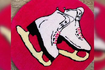 Жительница Южноуральска построила бизнес на ковриках ручной работы 