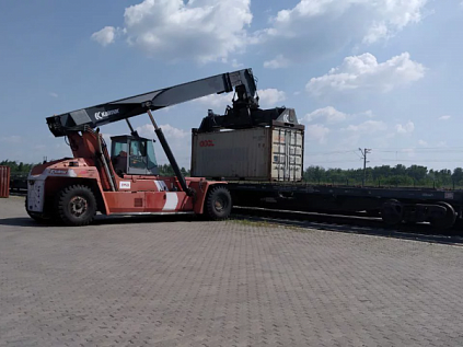 Первый состав отправился с ТЛК до стран Ближнего Востока