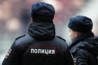 За бросок кроссовком в участкового мужчина отправится в колонию строго режима