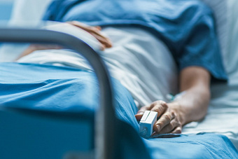 Пациент туберкулезного отделения напал на мужчину с ножом