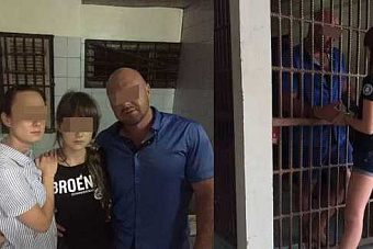 Жена ограбившего обменник в Таиланде мужчины рассказала о тюрьме и семье