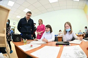 Губернатор региона посетил новый досуговый центр в Кичигино