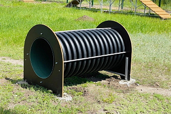 За ФОКом завершают оборудование площадки для выгула собак