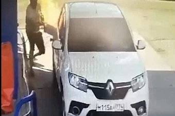 В Еманжелинске мужчина устроил пожар на автозаправке